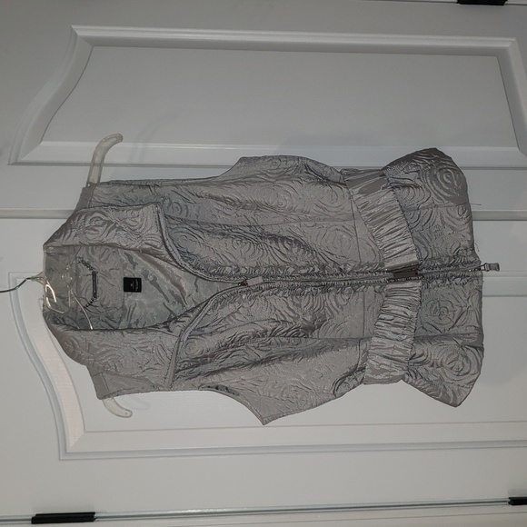 EUC White House Black Market silver vest with ruffle detail. Size M - Picture 1 of 4